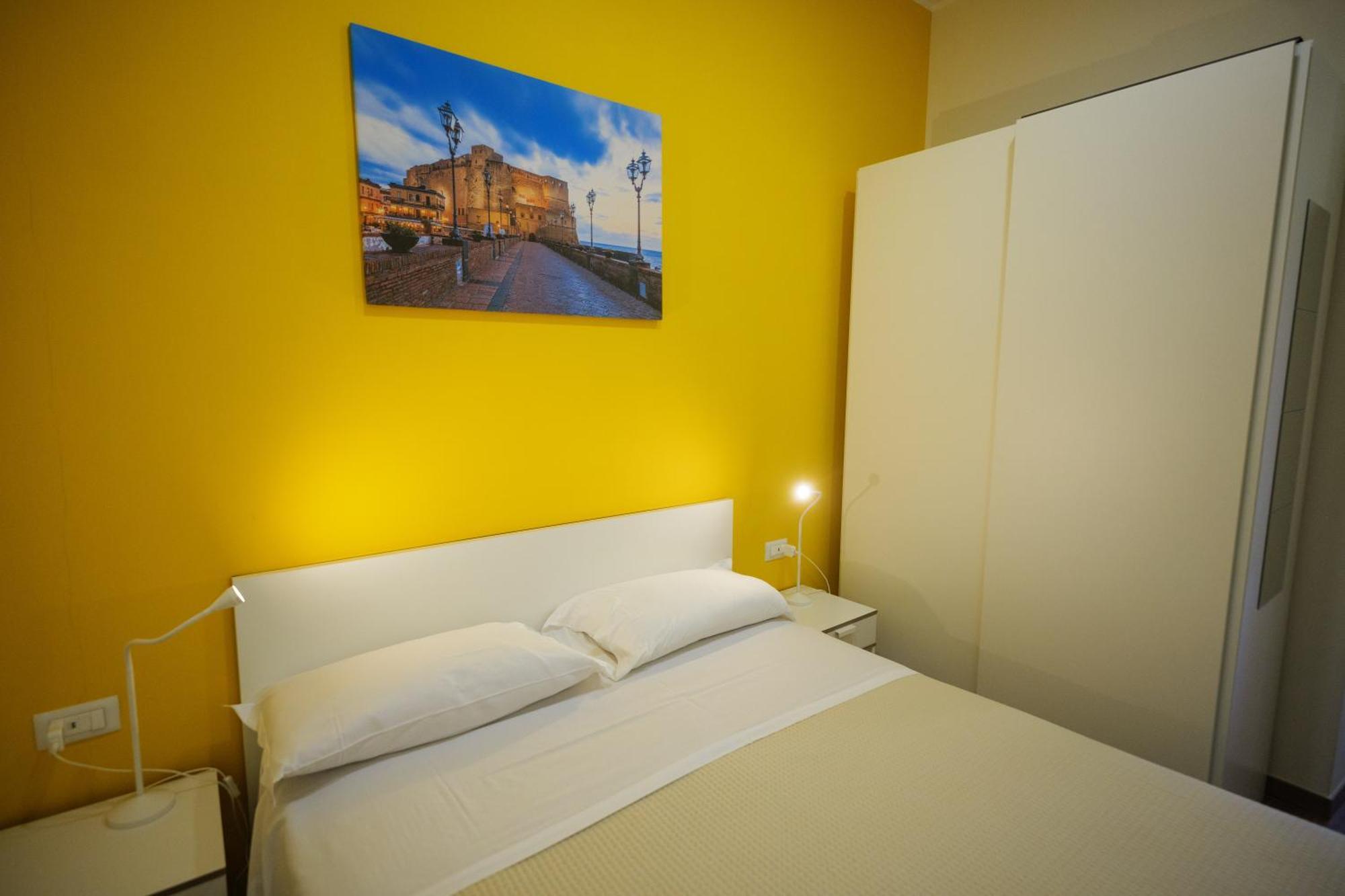 Terminal 1 Guest House เนเปิลส์ ภายนอก รูปภาพ