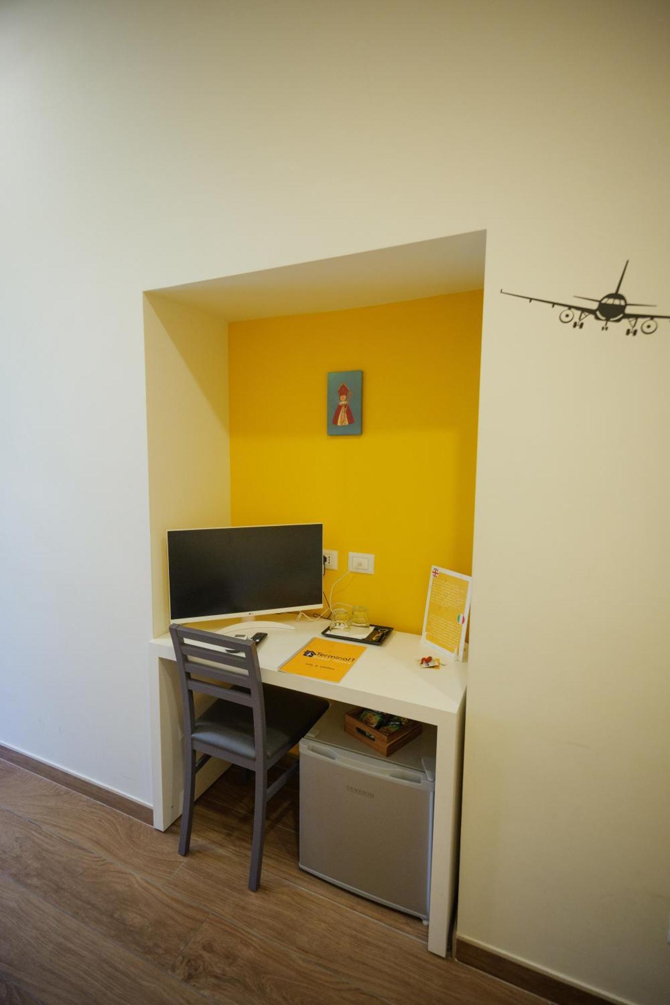 Terminal 1 Guest House เนเปิลส์ ภายนอก รูปภาพ