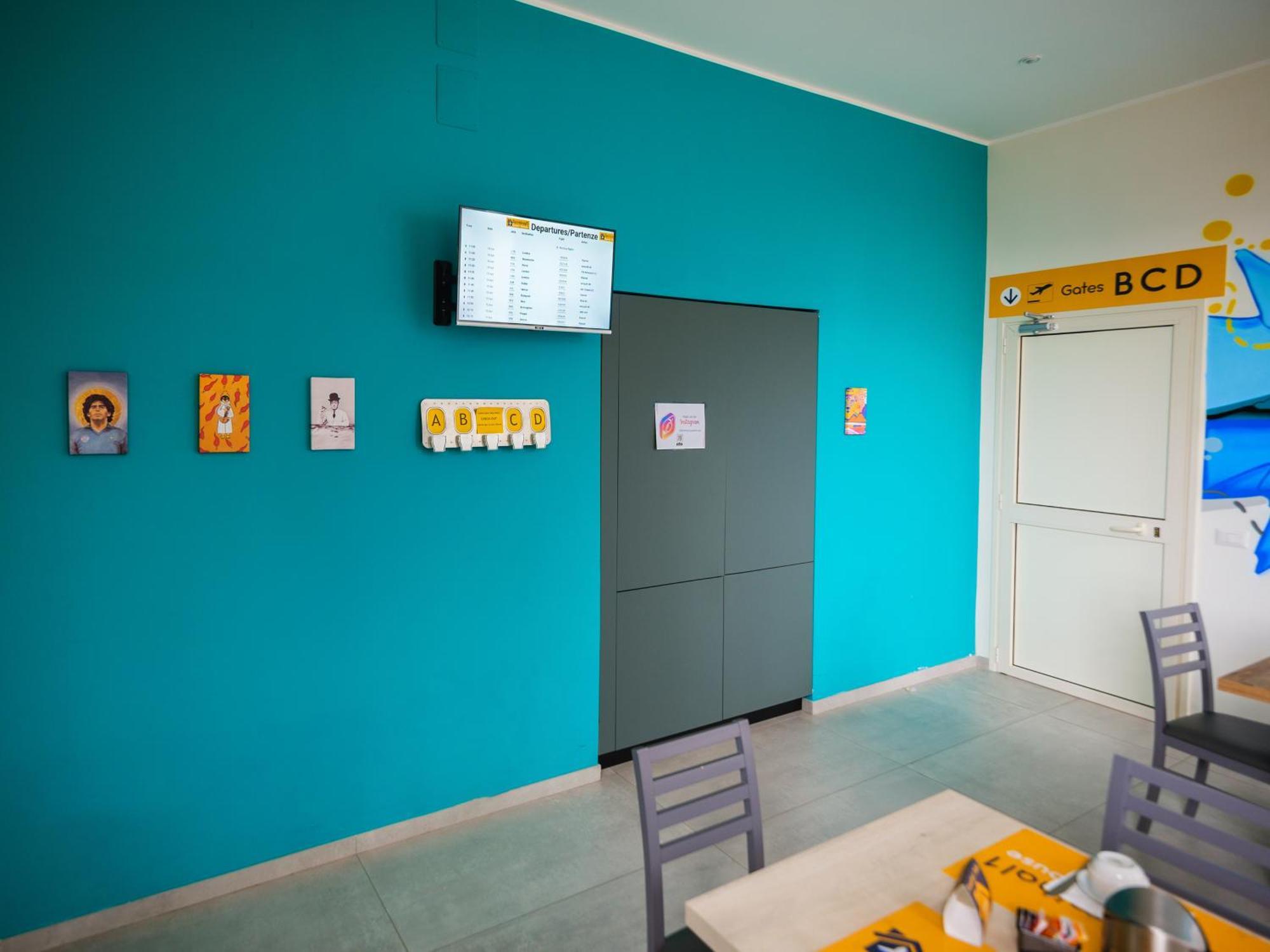 Terminal 1 Guest House เนเปิลส์ ภายนอก รูปภาพ